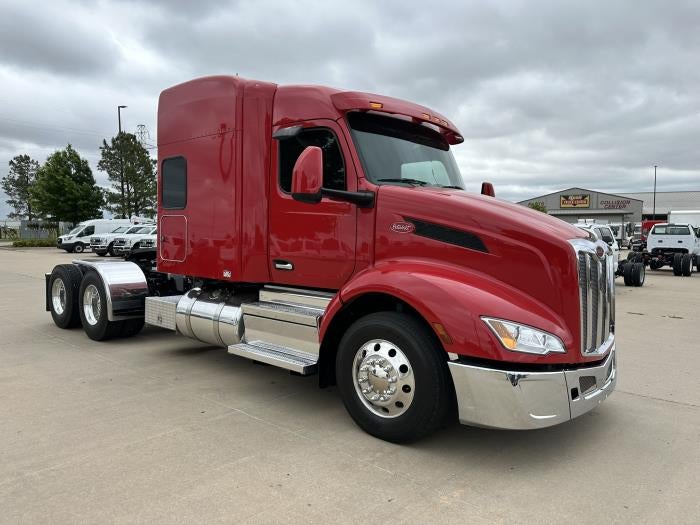 2025 Peterbilt 579 — rear three-quarter view